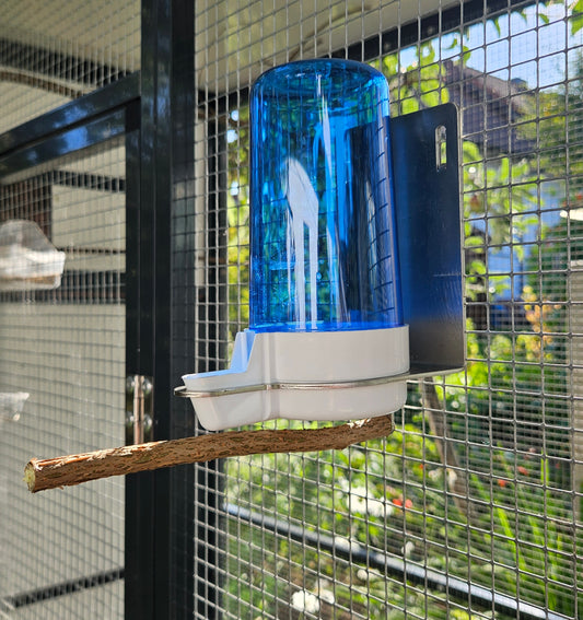 Tränkenhalter aus Edelstahl mit 400ml Vogeltränke